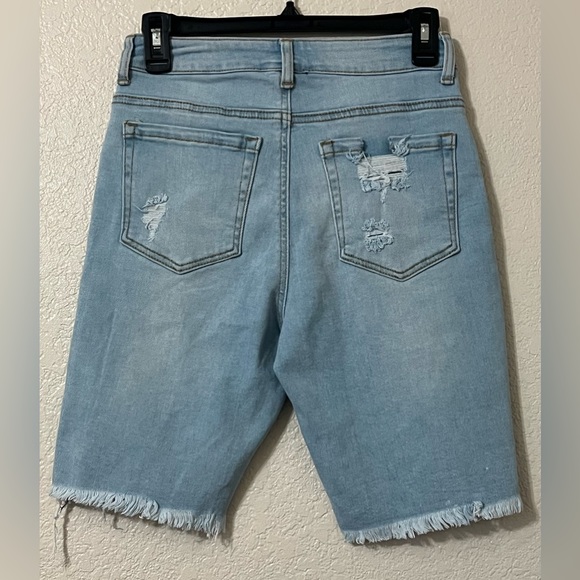Wax Jean, M, Junior girls distressed jean bermuda shorts - Picture 3 of 3